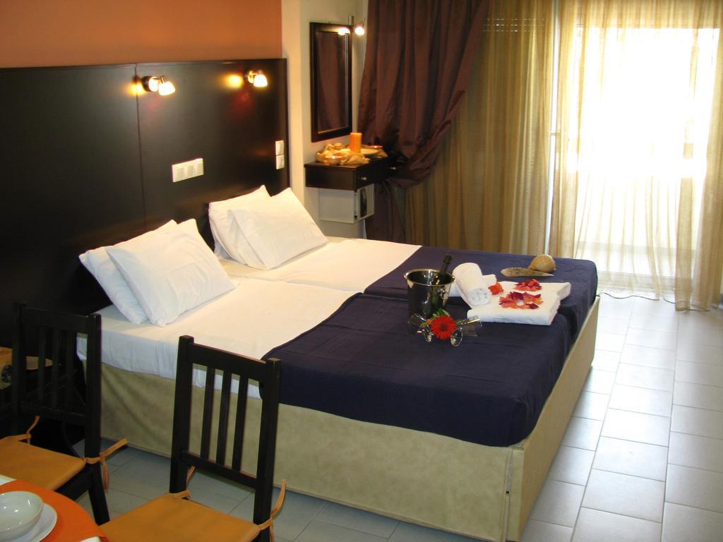 Villa Kokkinos Potos Oda fotoğraf